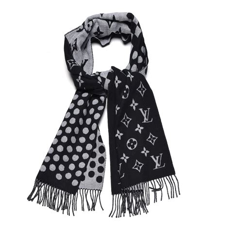 louis vuitton wool cashmere scarf.